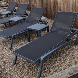 Комплект із 2 шезлонгів Siesta Pacific +  Стіл Siesta Ocean Side Table - Dark Grey