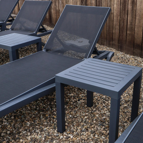 Комплект із 2 шезлонгів Siesta Pacific +  Стіл Siesta Ocean Side Table - Dark Grey1